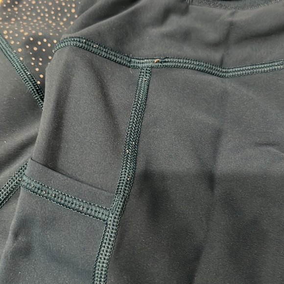 Teal lululemon 7/8 leggings - size 4 - Picture 4 of 5